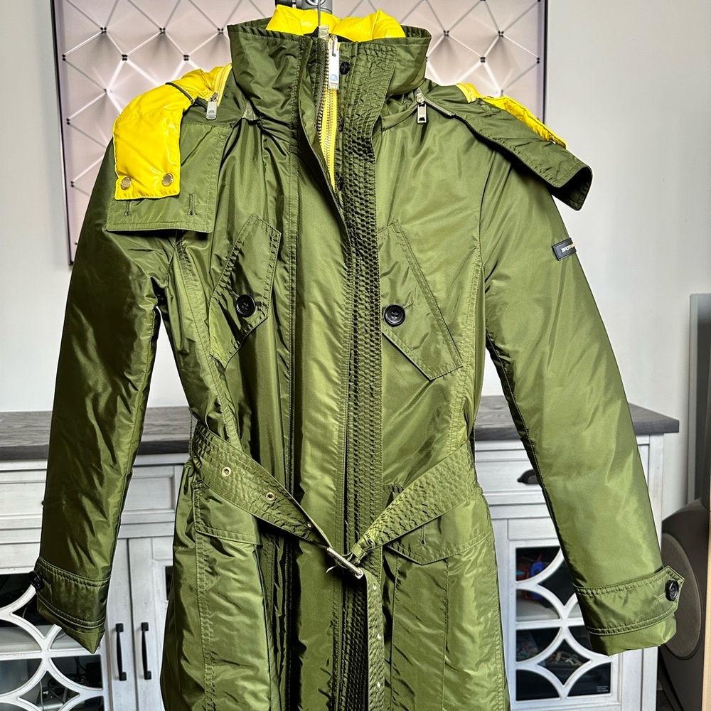 NWOT Burberry 3 in 1 Chevrington
Detachable Down Parka Trench Coat